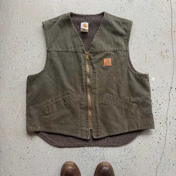 Carhartt Other - Carhartt V13MOS Sherpa Lined Vest